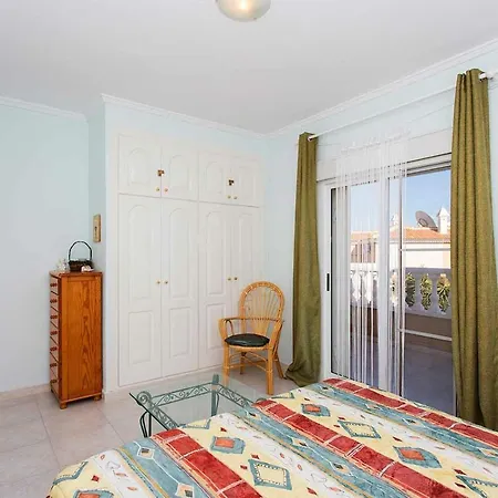 Ch Ronda Dona Pepa Holiday home *